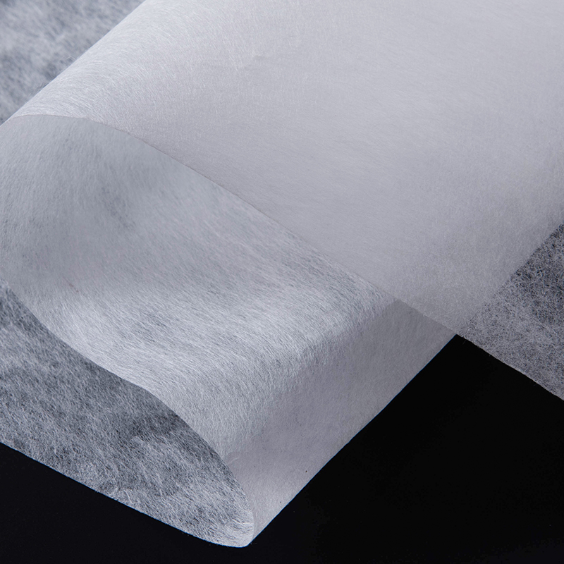 Hur kan man förbättra hållbarheten och tvättbarheten hos icke-vävda tyger av broderier?