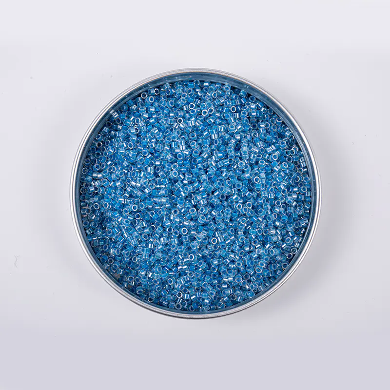 Inflytandet av broderiglaspärlor i global textilkonst